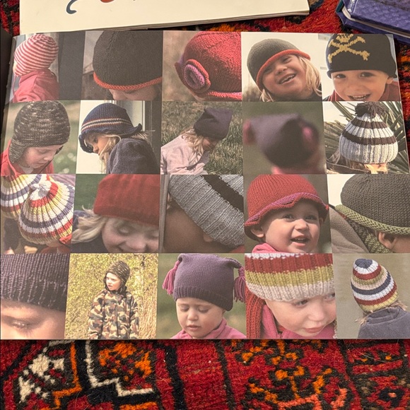 Four Knitting Pattern Books. - Picture 3 of 14